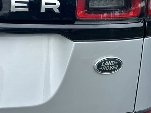 Used 2019 Land Rover Range Rover Velar S AWD/4WD image 39