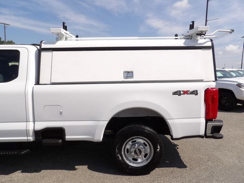 Used 2023 Ford F250 XL w/ XL Driver Assist Package AWD/4WD image 48