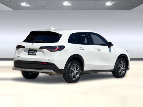 Used 2023 Honda HR-V EX-L image 9