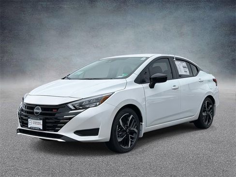 New 2025 Nissan Versa SR w/ Trunk Package image 5