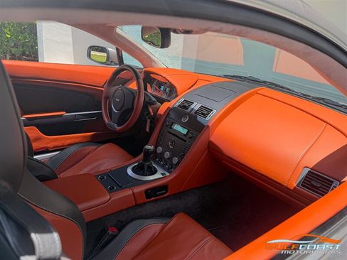 Used 2007 Aston Martin V8 Vantage Coupe RWD image 25