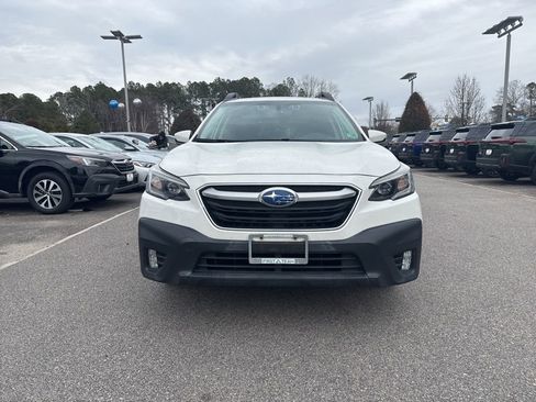 Used 2021 Subaru Outback Premium image 6