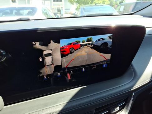Used 2024 Buick Encore GX Avenir w/ Avenir Technology Package FWD image 29