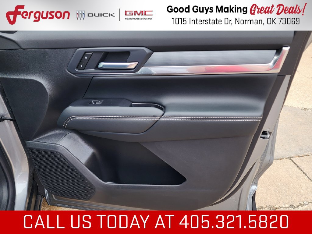 New 2027 GMC Terrain Elevation w/ Black Edition FWD image 35