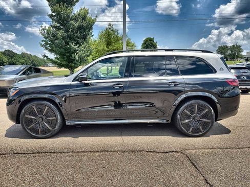 New 2026 Mercedes-Benz Maybach GLS 600 4MATIC image 5