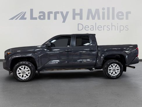 Certified 2024 Toyota Tacoma SR5 image 2