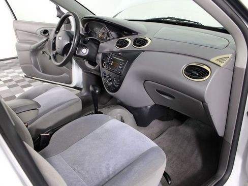 Used 2002 Ford Focus LX image 23