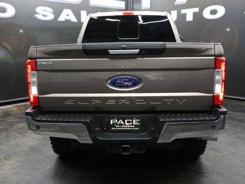 Used 2018 Ford F250 Lariat w/ Lariat Value Package image 11