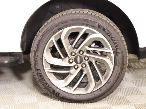 New 2026 Lincoln Navigator Premiere AWD/4WD image 20