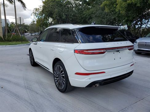 Used 2022 Lincoln Corsair Grand Touring w/ Elements Technology Bundle image 3