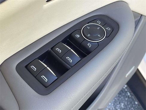 Used 2021 Cadillac XT5 Premium Luxury image 15