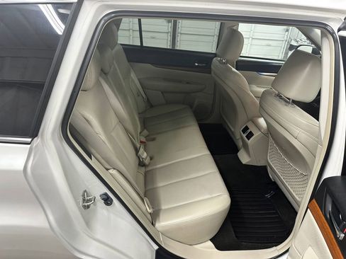 Used 2013 Subaru Outback 2.5i Limited w/ Moonroof Pkg image 24