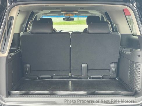 Used 2009 Chevrolet Suburban LT AWD/4WD image 10