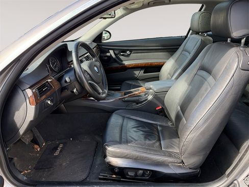 Used 2009 BMW 328i xDrive Coupe image 2