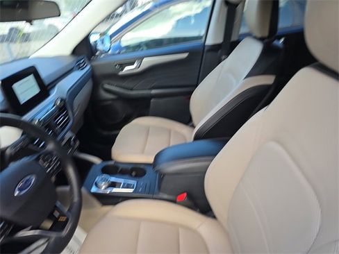 Used 2022 Ford Escape SEL image 15