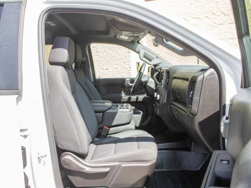 Used 2023 GMC Sierra 1500 Pro w/ Pro Value Package AWD/4WD image 11
