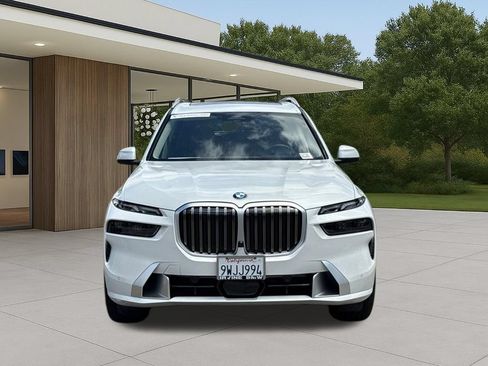Used 2026 BMW X7 xDrive40i AWD/4WD image 4