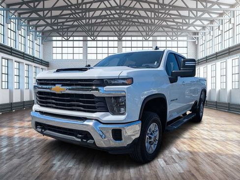 Used 2024 Chevrolet Silverado 2500 LT AWD/4WD image 7