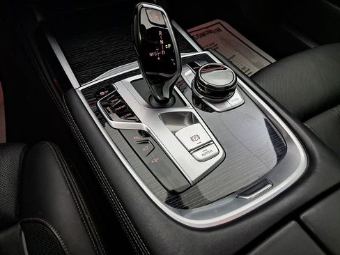 Used 2019 BMW 750i xDrive 750i xDrive Executive, M Sport w/ Executive Package image 29