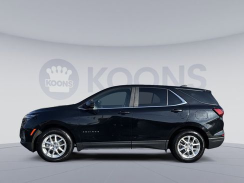 Used 2022 Chevrolet Equinox LT image 2