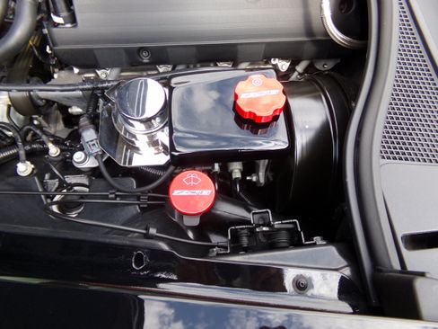 Used 2019 Chevrolet Corvette Z06 RWD image 13