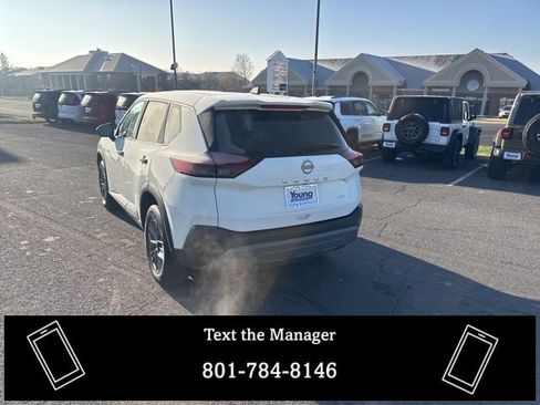 Used 2023 Nissan Rogue S image 6