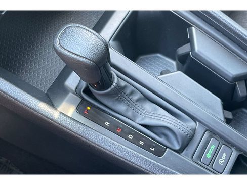 Certified 2024 Honda Accord EX image 31