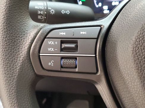 Used 2025 Honda Accord SE image 12