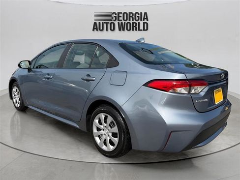 Used 2022 Toyota Corolla LE FWD image 10