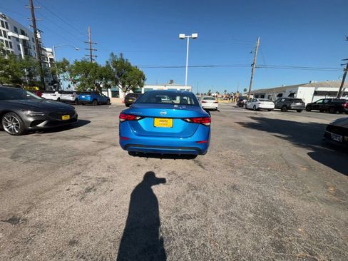 Used 2025 Nissan Sentra SV FWD image 12