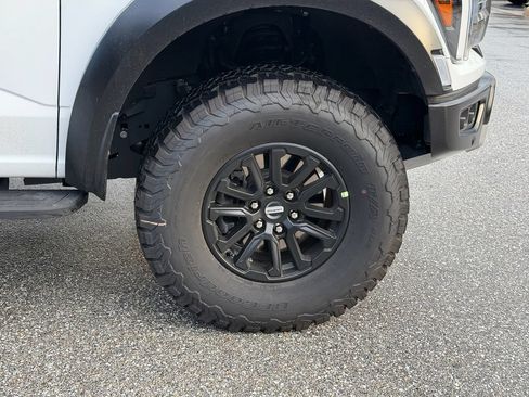 Used 2024 Ford F150 Raptor AWD/4WD image 8