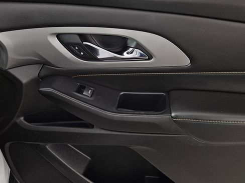 Used 2021 Chevrolet Traverse LS w/ LPO, Floor Liner Package FWD image 32