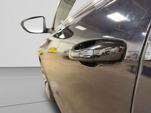 Used 2022 Volkswagen Passat 2.0T SE FWD image 40