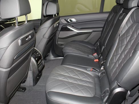 New 2026 BMW X7 xDrive40i w/ Executive Package image 12