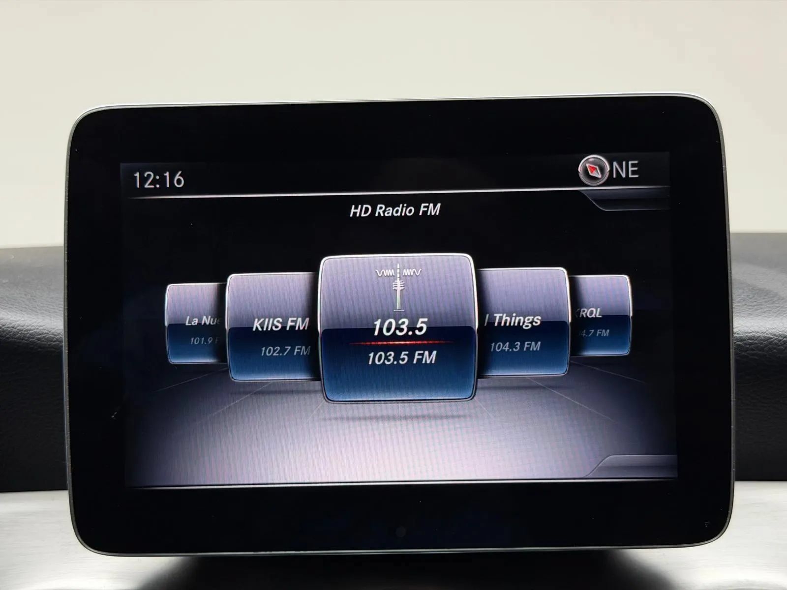Used 2018 Mercedes-Benz GLA 250 w/ Multimedia Package image 38