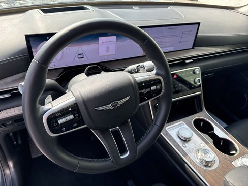 Used 2025 Genesis GV80 2.5T Prestige image 26