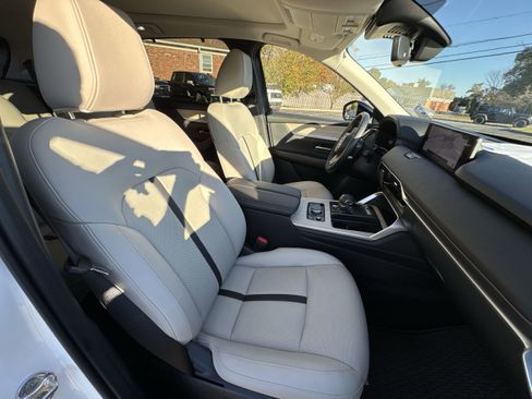 Used 2025 MAZDA CX-90 Plug-In Hybrid w/Premium Sport image 29