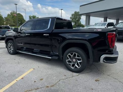 Used 2023 GMC Sierra 1500 SLT w/ SLT Premium Package AWD/4WD image 6