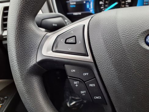 Used 2018 Ford Fusion S image 12