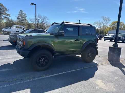 Used 2022 Ford Bronco Wildtrak image 2
