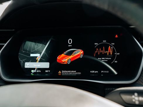 Used 2021 Tesla Model S Performance AWD/4WD image 28