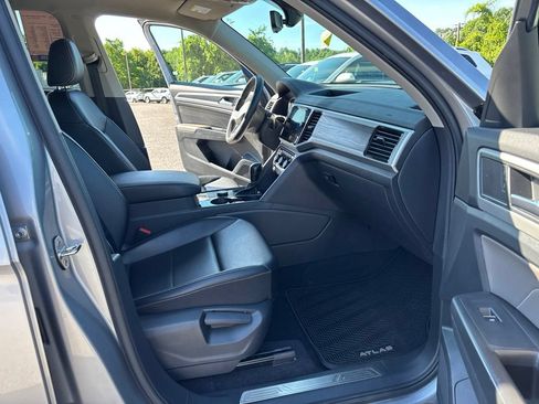 Used 2022 Volkswagen Atlas SE w/ Panoramic Sunroof Package AWD/4WD image 23