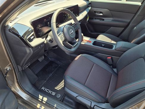 New 2026 Nissan Kicks SR w/ Cold Weather Package FWD image 13