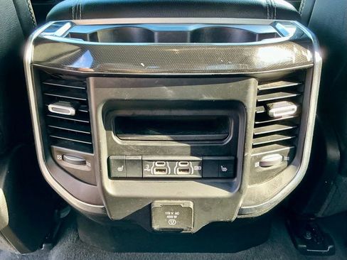 Used 2019 RAM 1500 Laramie image 32