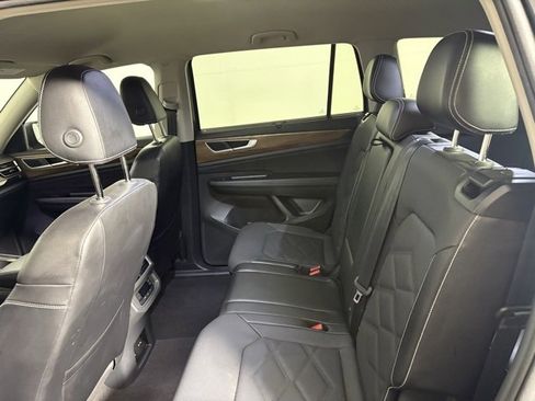 Used 2024 Volkswagen Atlas SE image 26