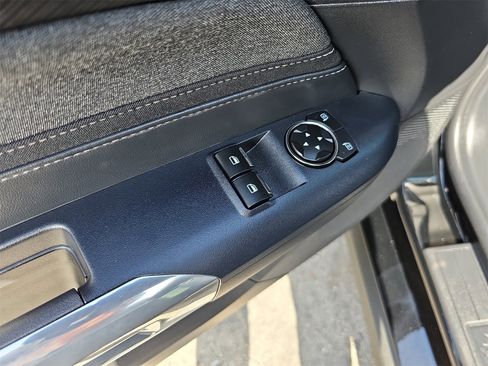 Used 2025 Ford Mustang Coupe image 28