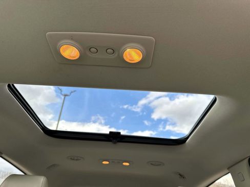 Used 2015 Buick Enclave Leather FWD image 19