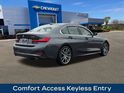 Used 2021 BMW 330i xDrive Sedan w/ Convenience Package image 9
