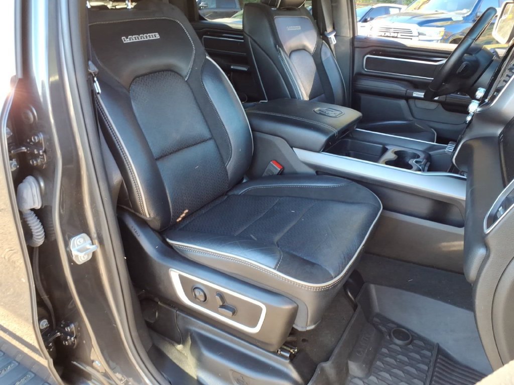 Used 2021 RAM 1500 Laramie w/ Sport Appearance Package AWD/4WD image 13