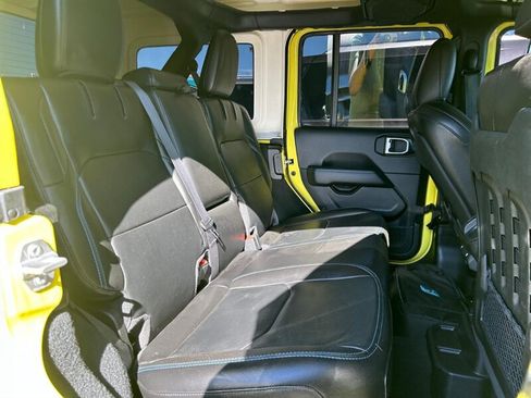 Used 2023 Jeep Wrangler Unlimited Rubicon 4xe AWD/4WD image 31